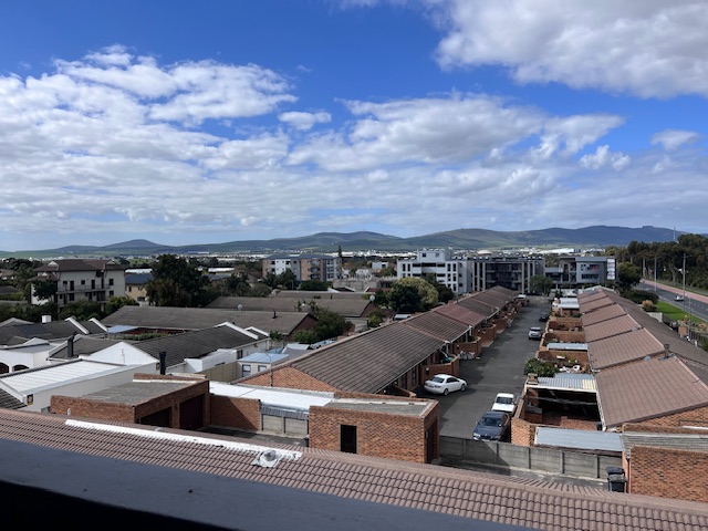 1 Bedroom Property for Sale in Table View Western Cape